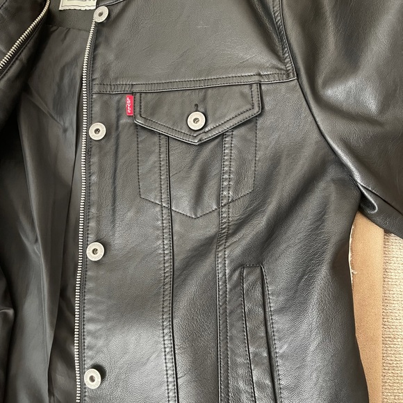 Levi’s faux leather collarless jacket - Picture 3 of 13